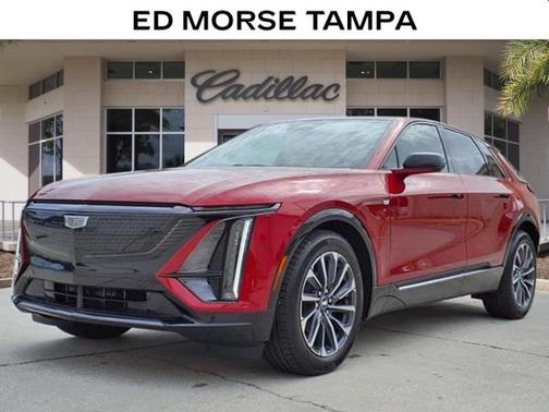 2025 Cadillac LYRIQ V