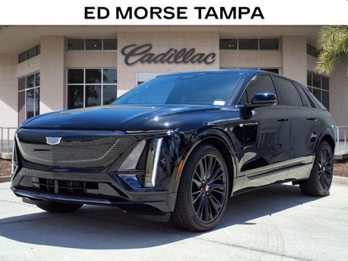 2025 Cadillac LYRIQ V