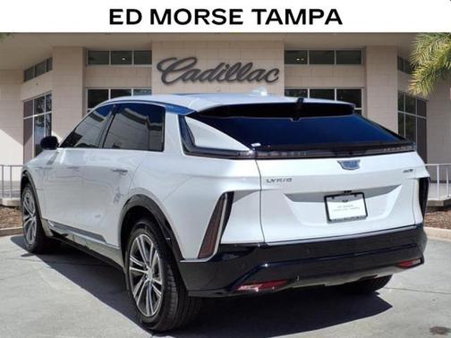 2025 Cadillac LYRIQ V