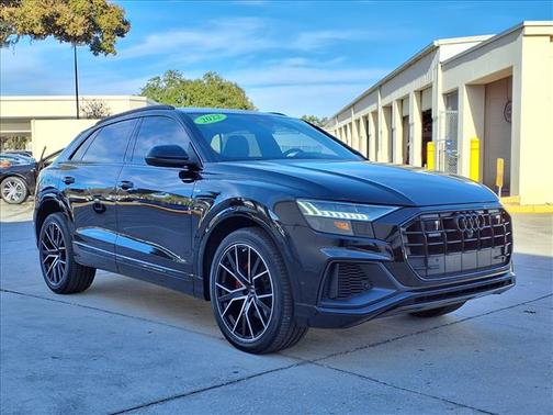 2022 Audi Q8 55 Premium Plus
