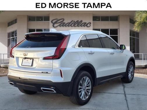 2025 Cadillac XT4 Premium Luxury