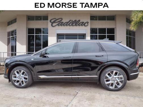 2025 Cadillac OPTIQ Luxury 1 AWD