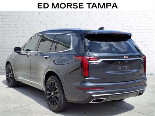 2022 Cadillac XT6 Premium Luxury FWD