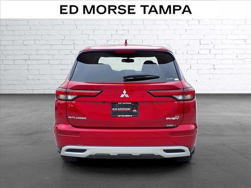 Red Diamond 2025 Mitsubishi Outlander SE S-AWC