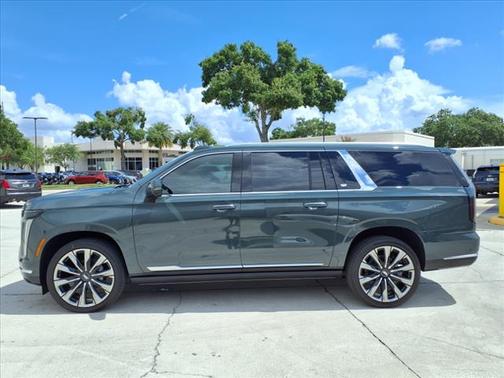 2025 Cadillac Escalade ESV Premium Luxury