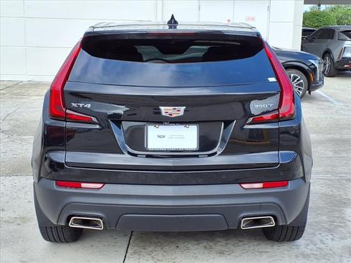 2023 Cadillac XT4 Luxury