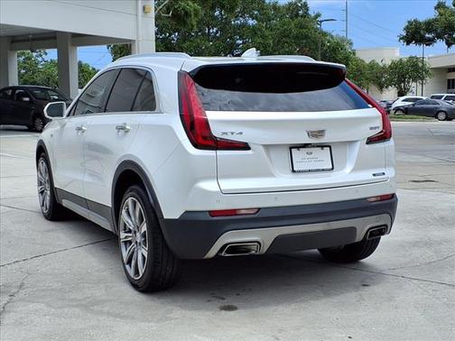 2019 Cadillac XT4 Premium Luxury