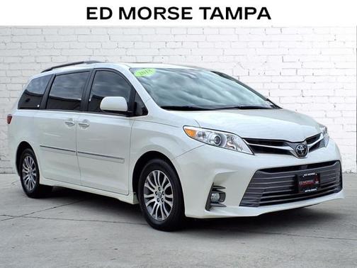 2018 Toyota Sienna SE