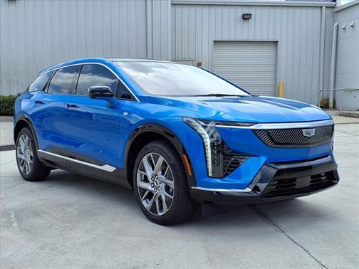 2025 Cadillac OPTIQ Luxury 1 AWD