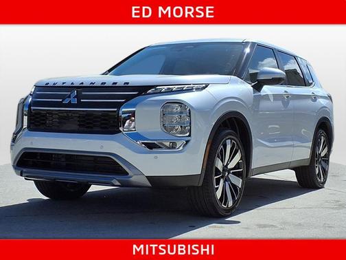 White Diamond 2026 Mitsubishi Outlander SE