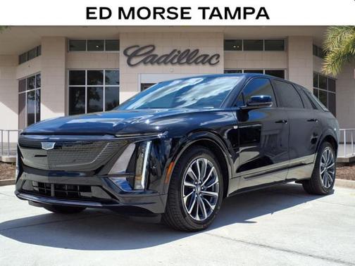 2025 Cadillac LYRIQ V