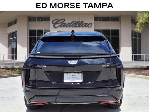 2025 Cadillac LYRIQ V