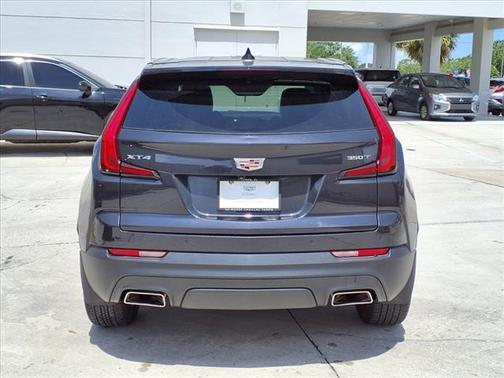 2023 Cadillac XT4 Luxury