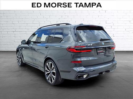 Dravit Grey Metallic 2024 BMW X7 xDrive40i