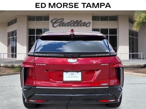 2025 Cadillac LYRIQ V
