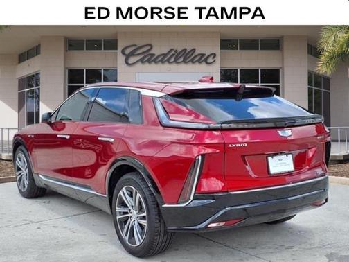 2025 Cadillac LYRIQ V