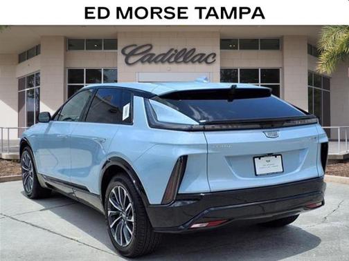 2025 Cadillac LYRIQ V