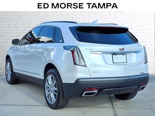 2023 Cadillac XT5 Sport