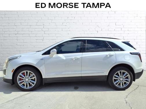 2023 Cadillac XT5 Sport