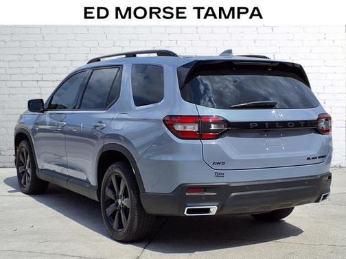 Sonic Gray Pearl 2025 Honda Pilot Black Edition