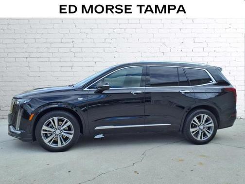2022 Cadillac XT6 Premium Luxury FWD