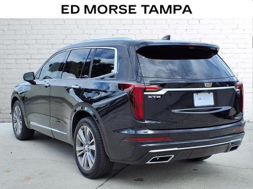 2022 Cadillac XT6 Premium Luxury FWD