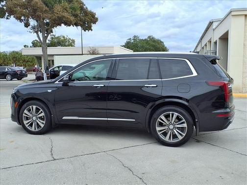 2021 Cadillac XT6 Premium Luxury FWD