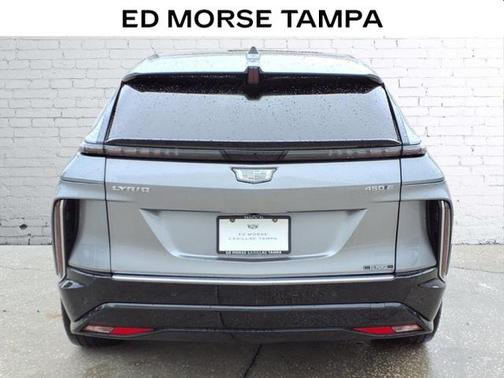 2024 Cadillac LYRIQ V