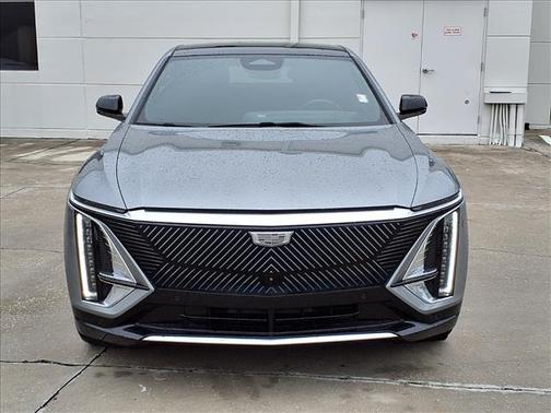 2024 Cadillac LYRIQ V