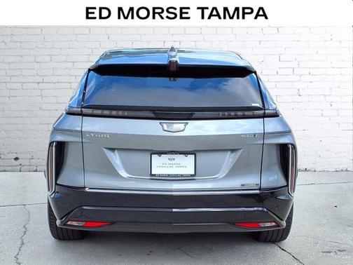 2024 Cadillac LYRIQ V