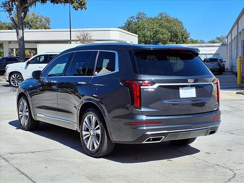 2023 Cadillac XT6 Premium Luxury FWD