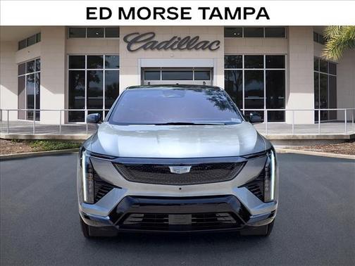 Argent Silver Metallic 2026 Cadillac OPTIQ Sport