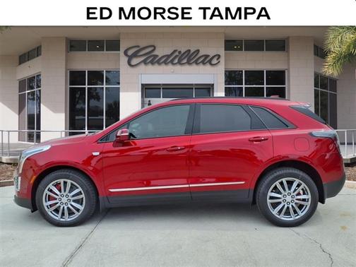 2025 Cadillac XT5 Sport