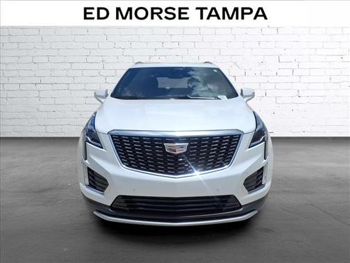 Crystal White Tricoat 2024 Cadillac XT5 Premium Luxury