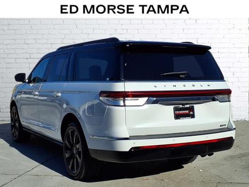 2022 Lincoln Navigator Black Label