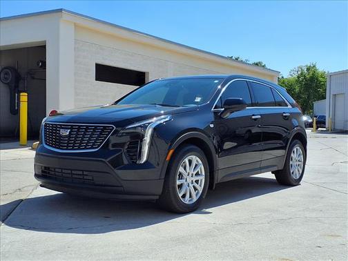 Stellar Black Metallic 2023 Cadillac XT4 Luxury