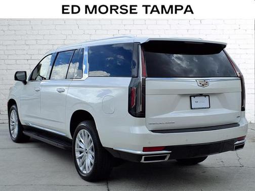 2022 Cadillac Escalade ESV Luxury