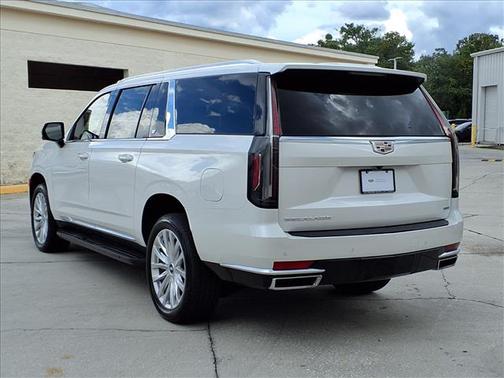 2022 Cadillac Escalade ESV Luxury