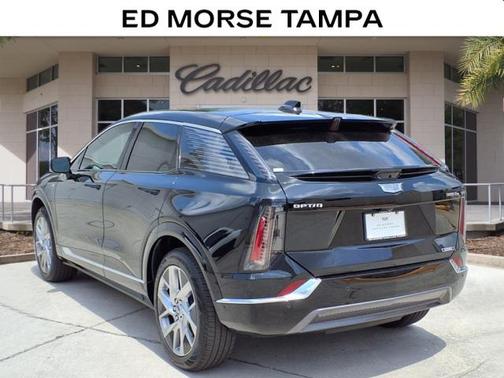 2025 Cadillac OPTIQ Luxury 2 AWD