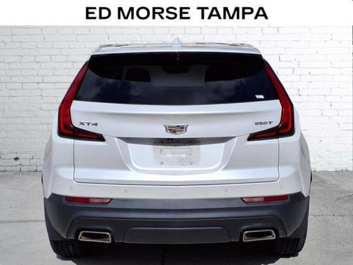 2022 Cadillac XT4 Luxury