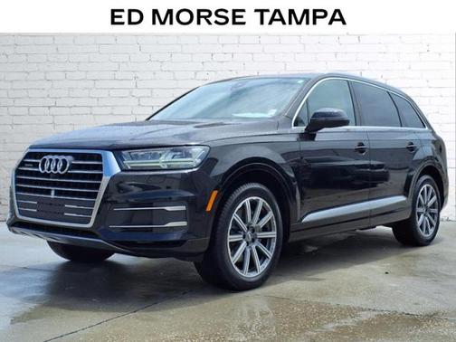 2019 Audi Q7 45 Premium Plus