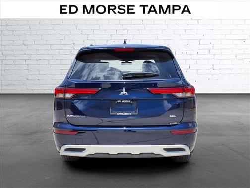 Cosmic Blue Metallic 2024 Mitsubishi Outlander SEL 2.5 2WD