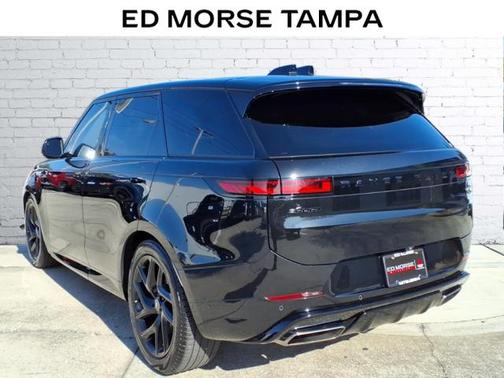 2023 Land Rover Range Rover Sport SE