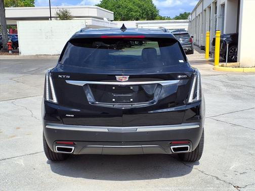Stellar Black Metallic 2024 Cadillac XT5 Sport