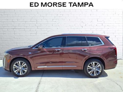 2022 Cadillac XT6 Premium Luxury FWD