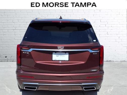 2022 Cadillac XT6 Premium Luxury FWD