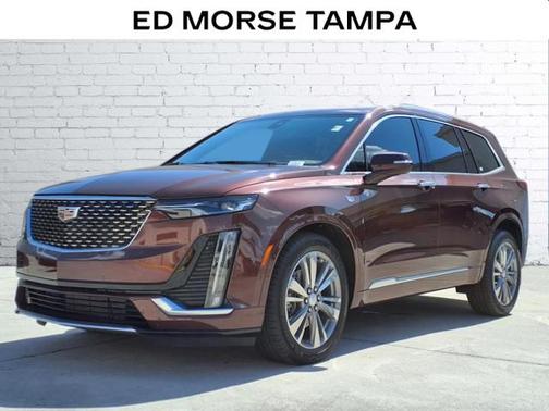 2022 Cadillac XT6 Premium Luxury FWD