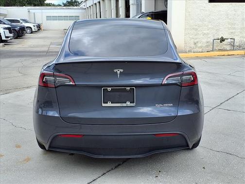 2022 Tesla Model Y Performance Dual Motor All-Wheel Drive