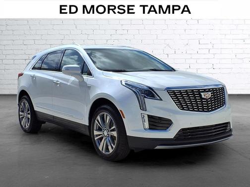 Crystal White Tricoat 2025 Cadillac XT5 Premium Luxury