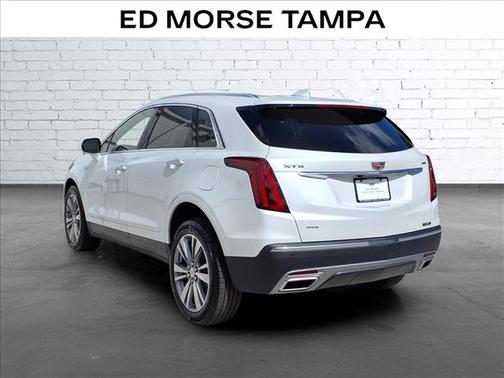 Crystal White Tricoat 2025 Cadillac XT5 Premium Luxury